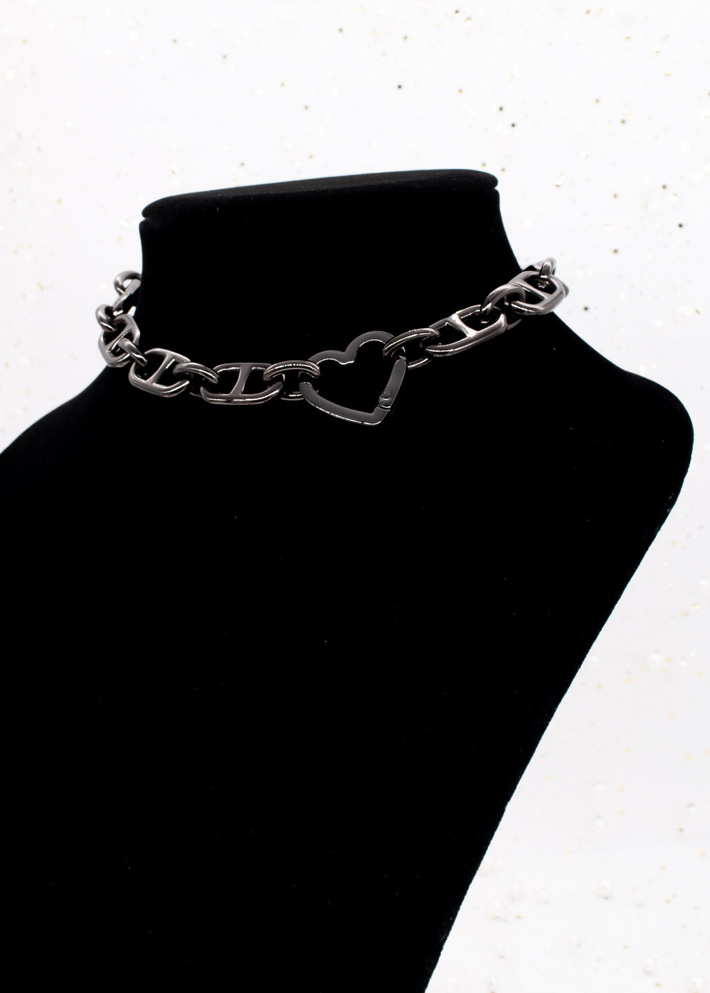 Chunky Chain Heart Collar in Gunmetal