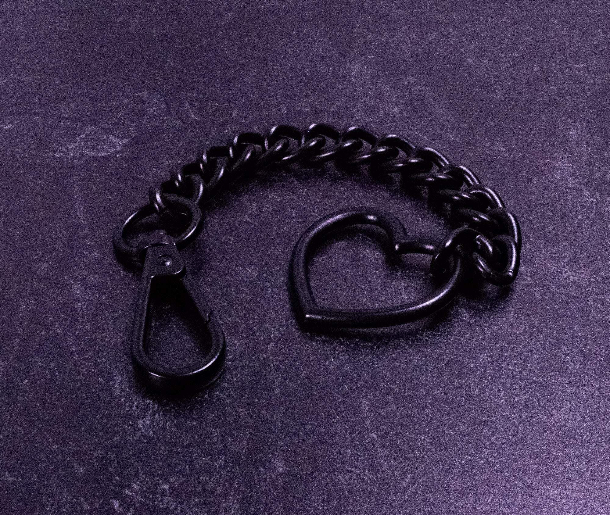 Matte Black Heart Chain Finger Leash