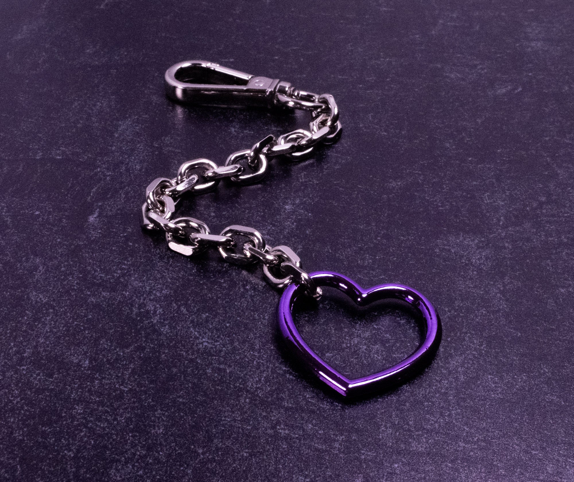 Silver O-link Chain Heart Finger Leash