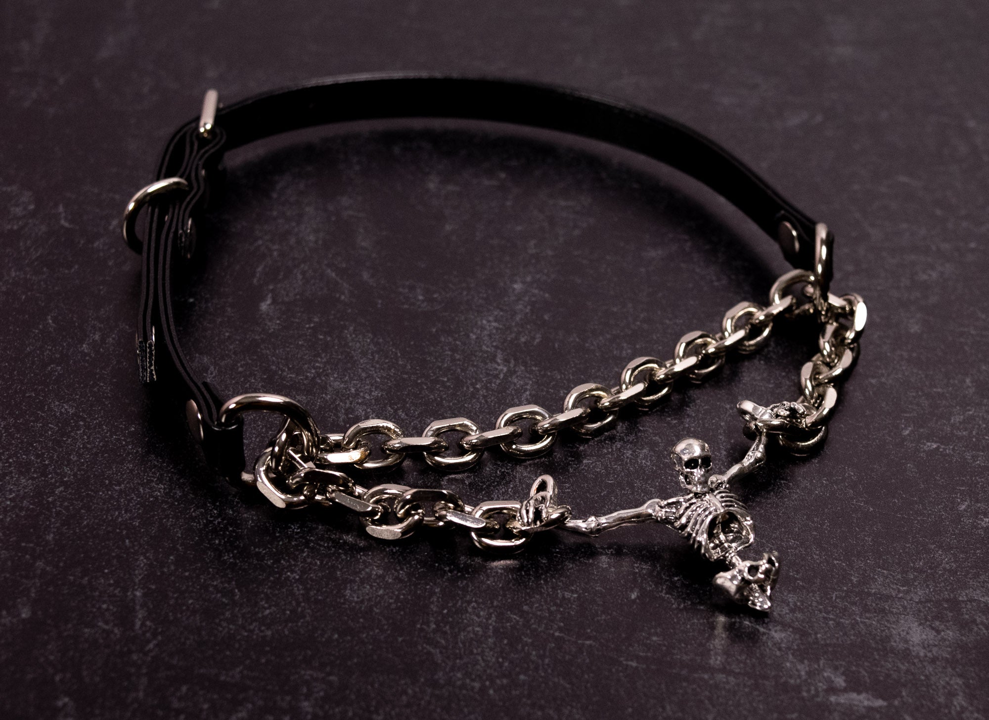 'Chained Up' - 3/8" Black Vegan Leather Martingale Collar