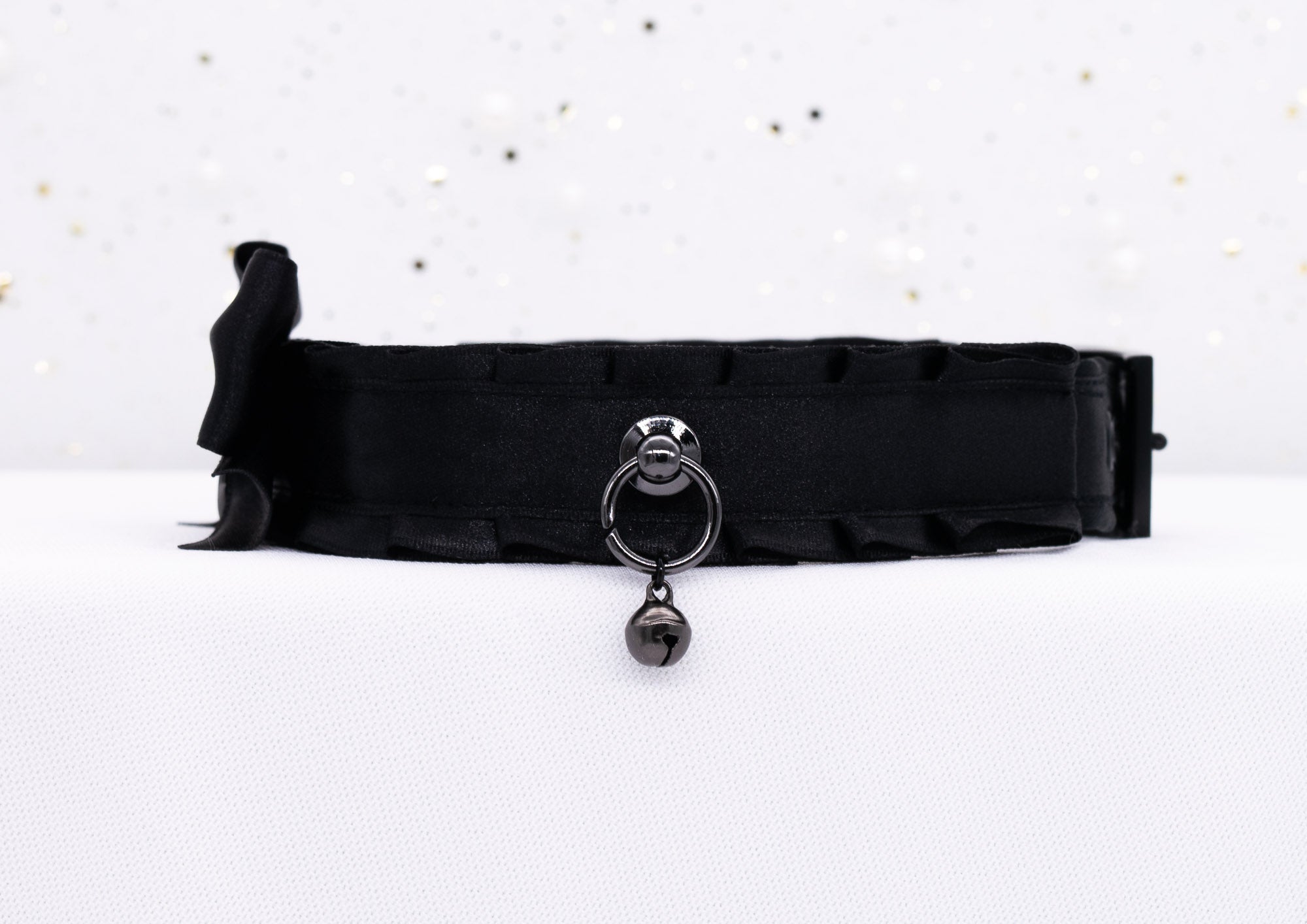 Black Collar in Gunmetal and Black
