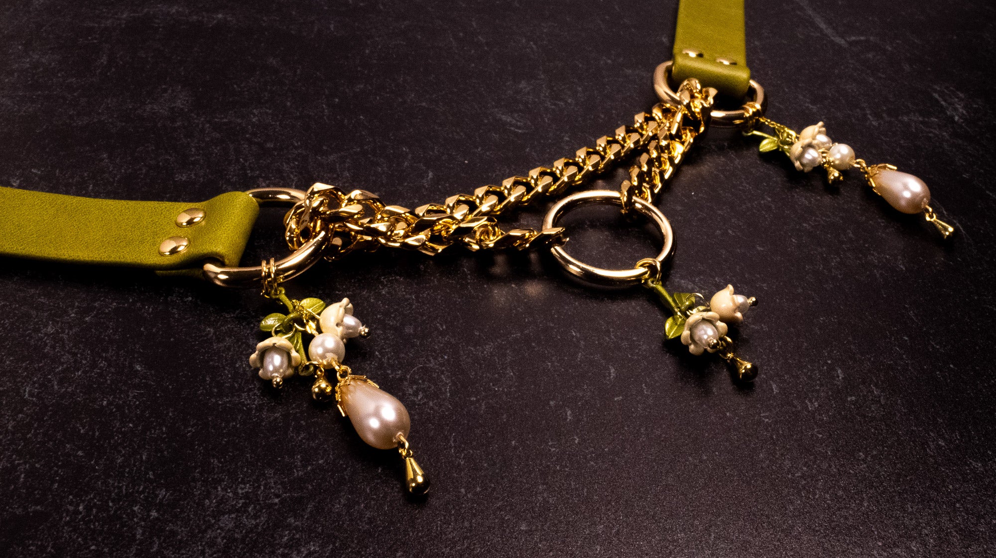 "Fleur des Bois" - Moss Leather Martingale Collar _ LIMITED _