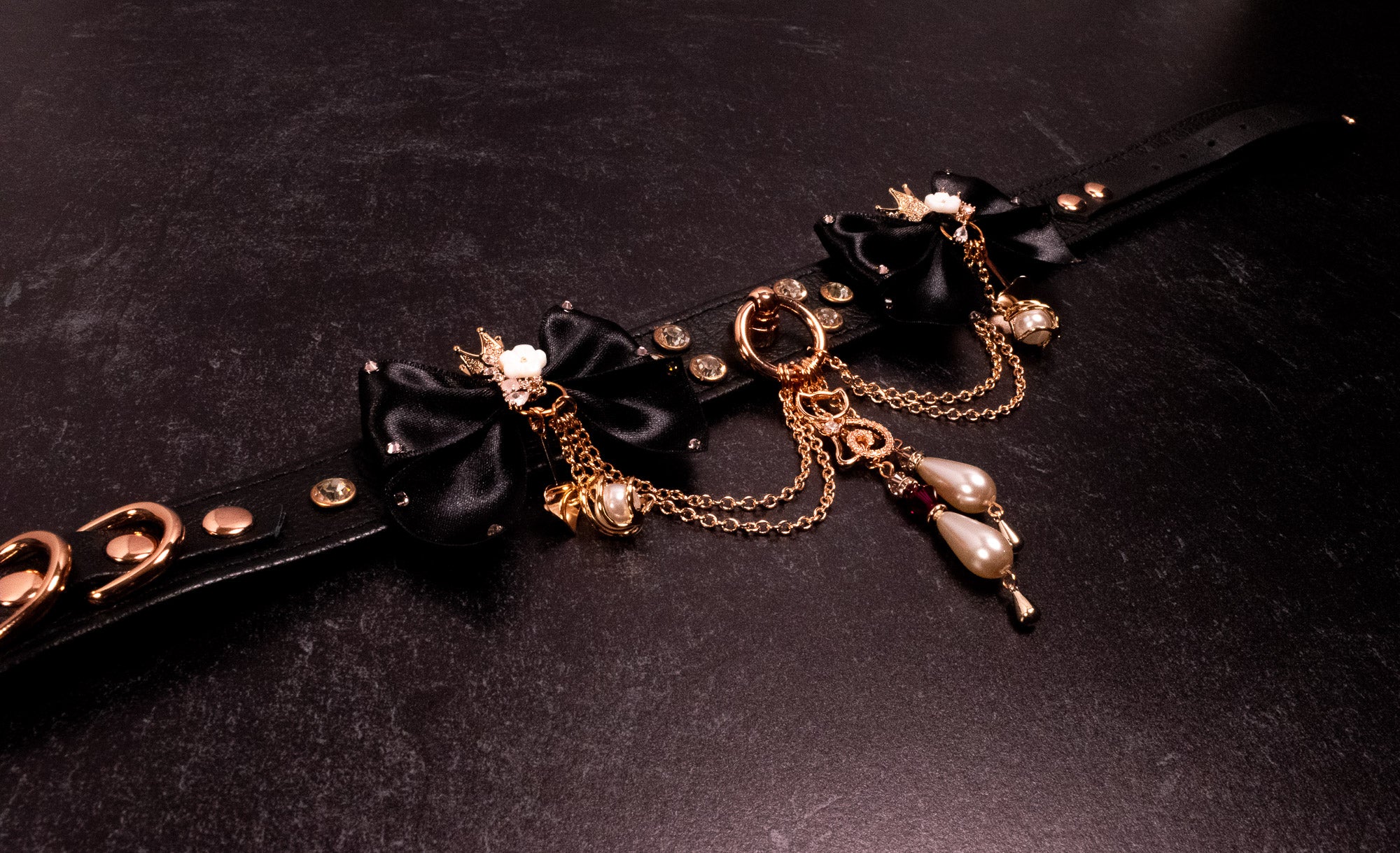 12.5" - 15" - "Crowned Familiar" Black Leather & Rose Gold Bondage Collar