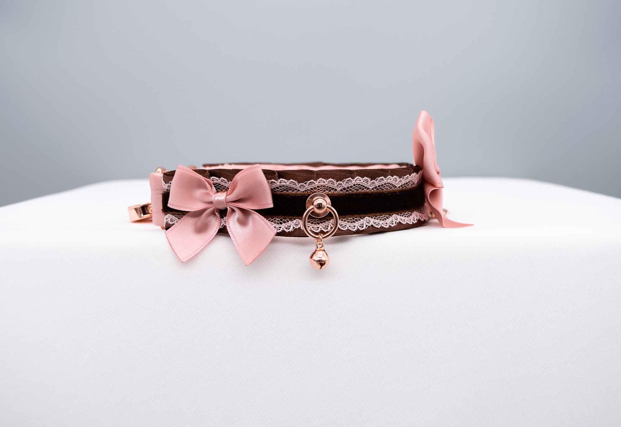 Luxury Mauve and Chocolate Velvet Rose Gold Collar