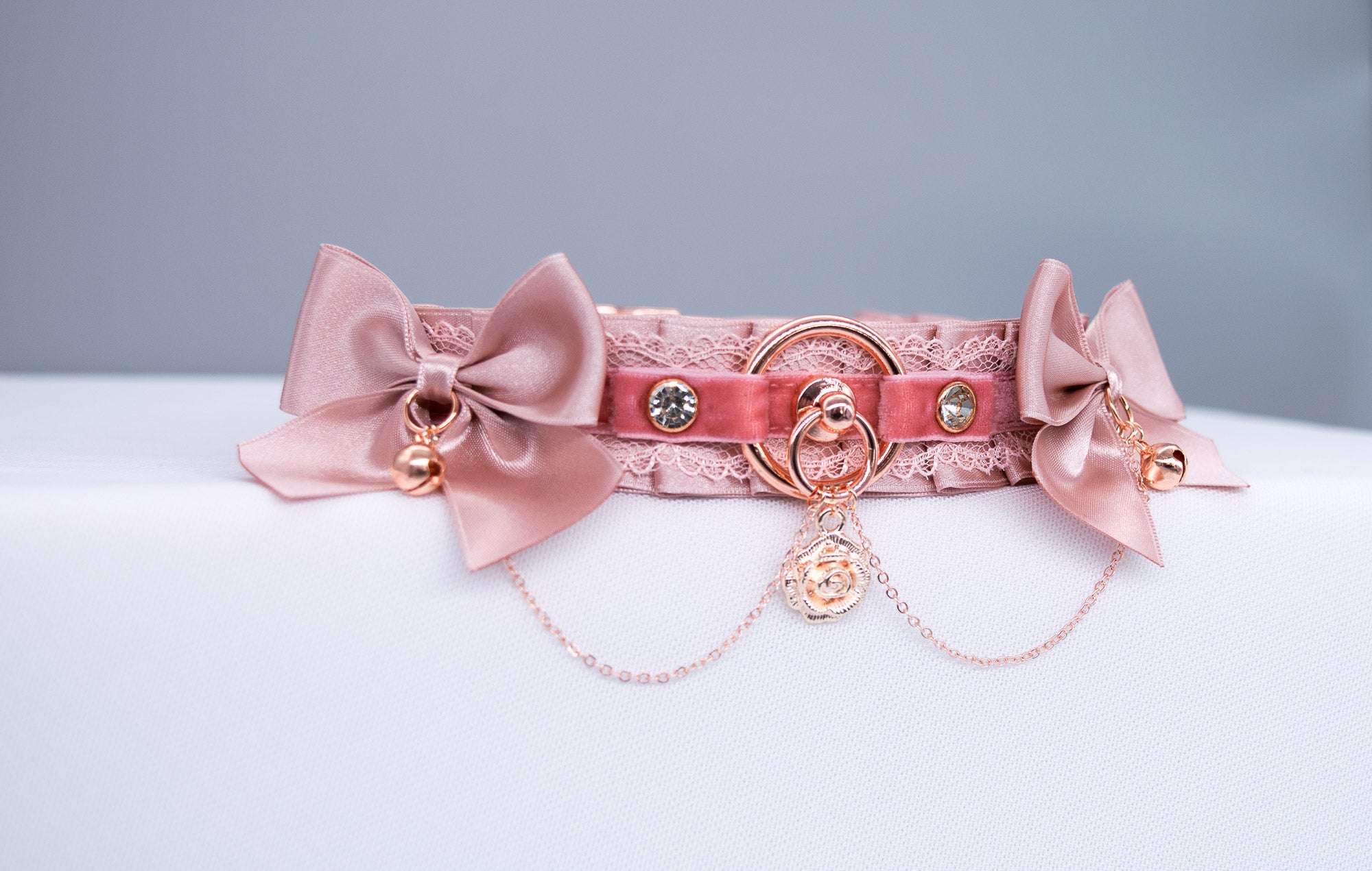 Chained Blush Velvet and Dusty Rose Bows - BDSM Collar in Rose Gold