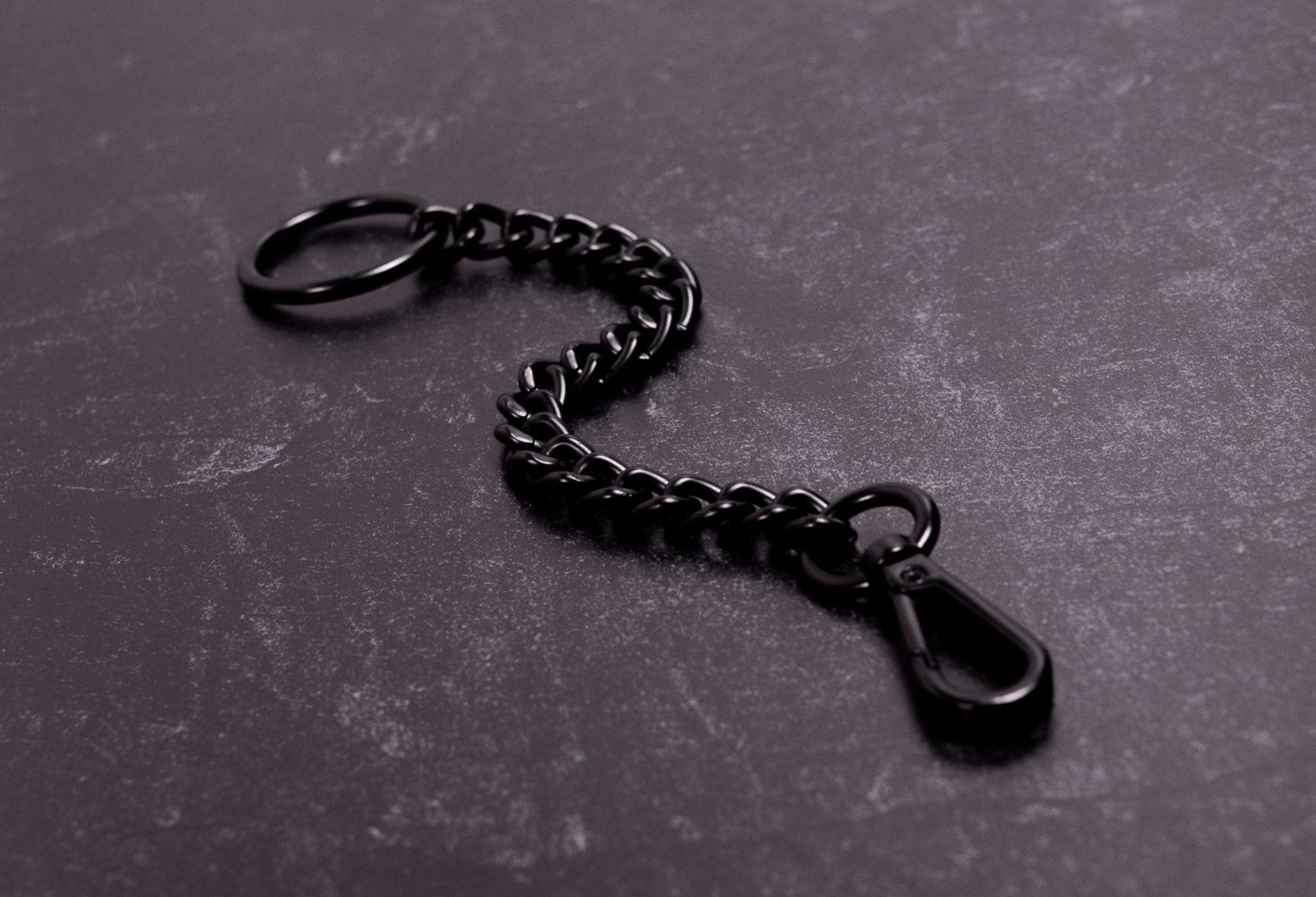 Matte Black Chain Finger Leash