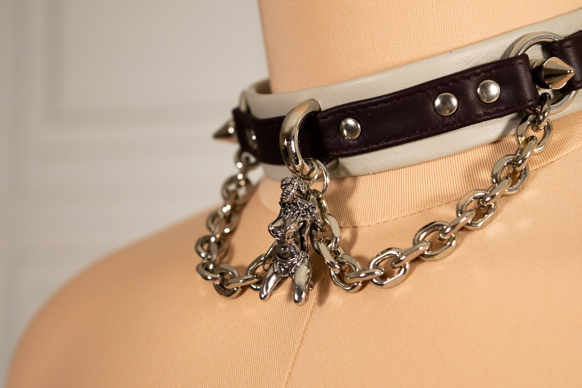 13.5" - 16" Mushroom & Burgundy Bondage Leather Collar _ LIMITED _