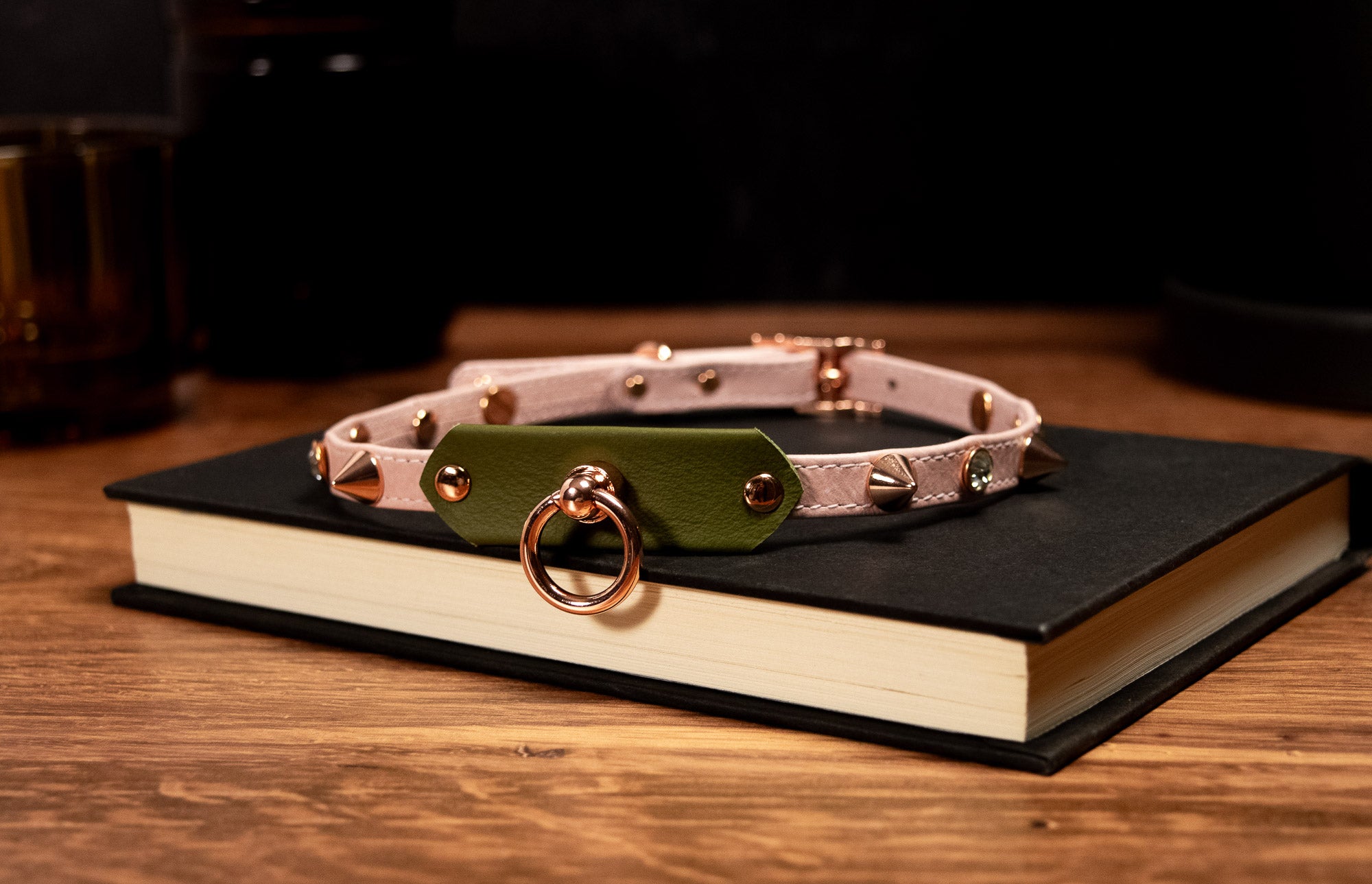 13" - 15.5" Blush & Olive Leather Collar _ LIMITED _