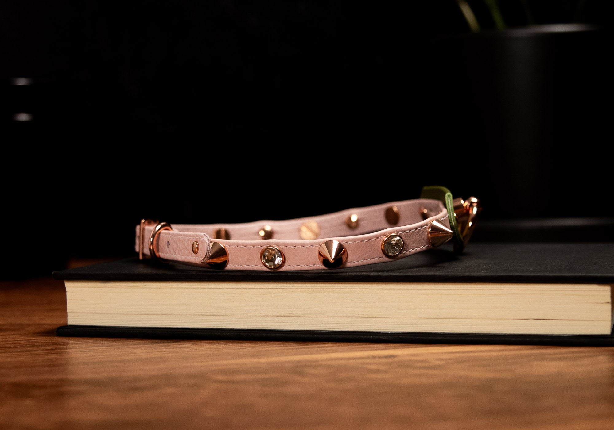 13" - 15.5" Blush & Olive Leather Collar _ LIMITED _