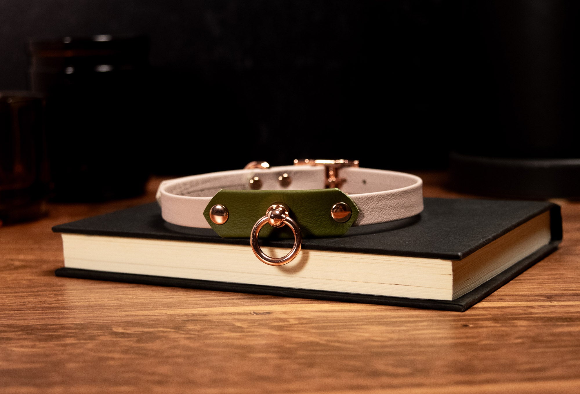 12" - 14.5" Pale Blush & Olive Leather Collar _ LIMITED _