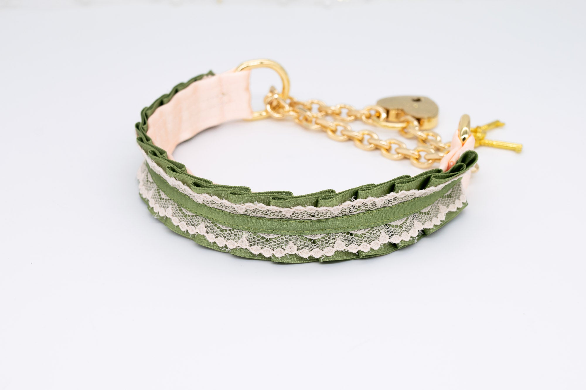 Sage Green and Cream Lace Front-Locking Martingale BDSM Collar
