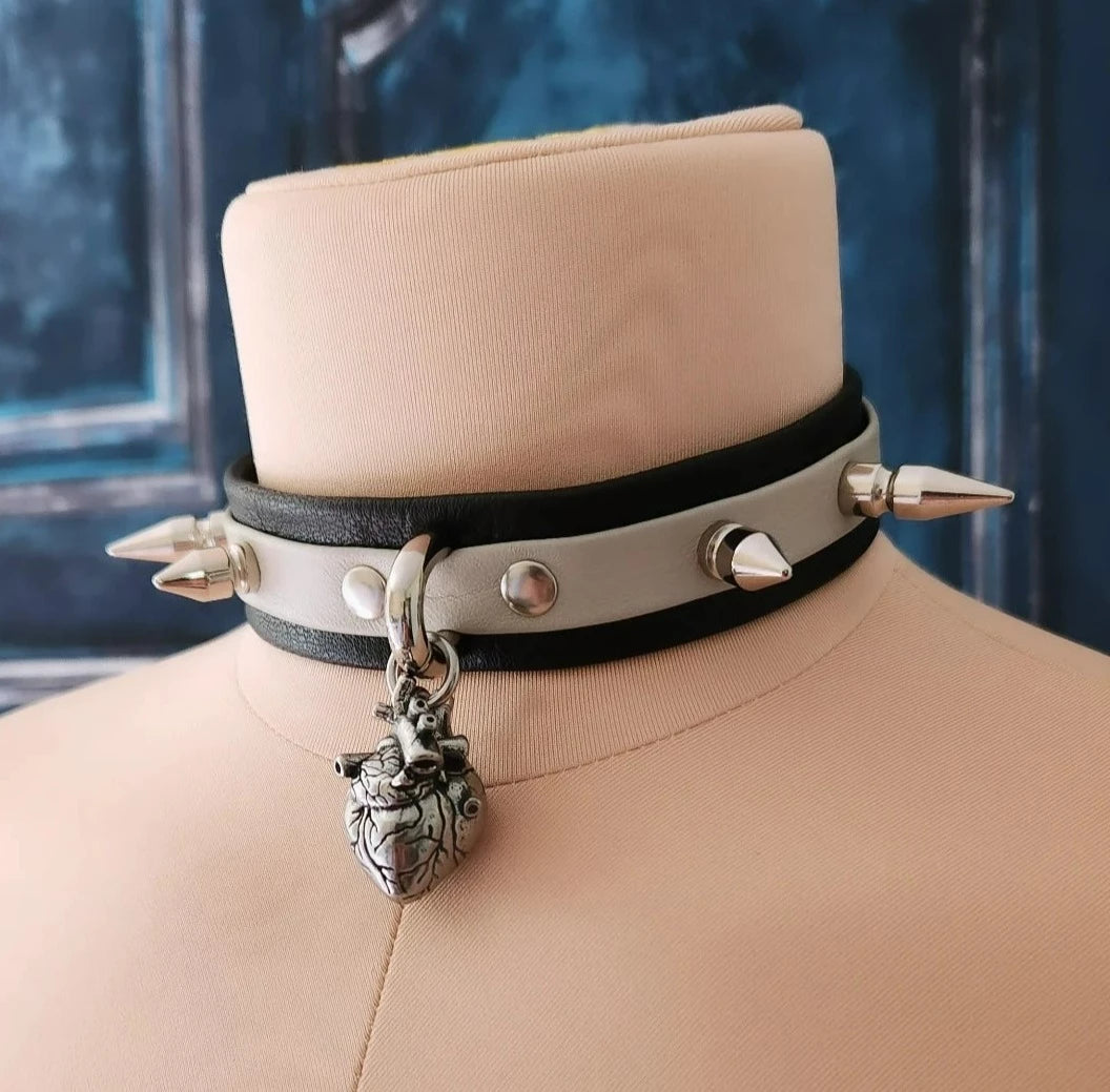13" - 14.5" Black & Mushroom Heart Leather Collar _ LIMITED _