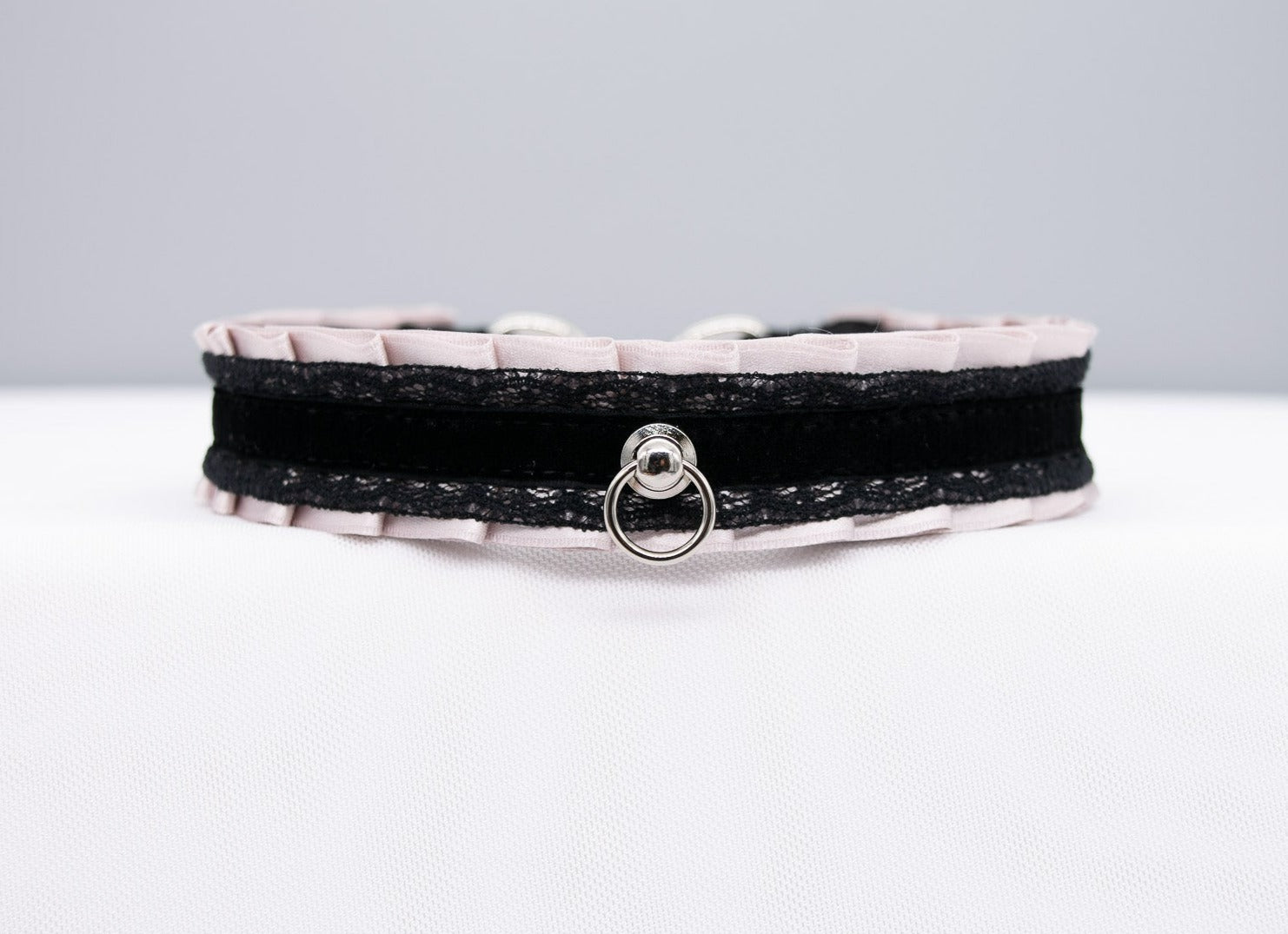 Dusty Lilac and Black Velvet Collar
