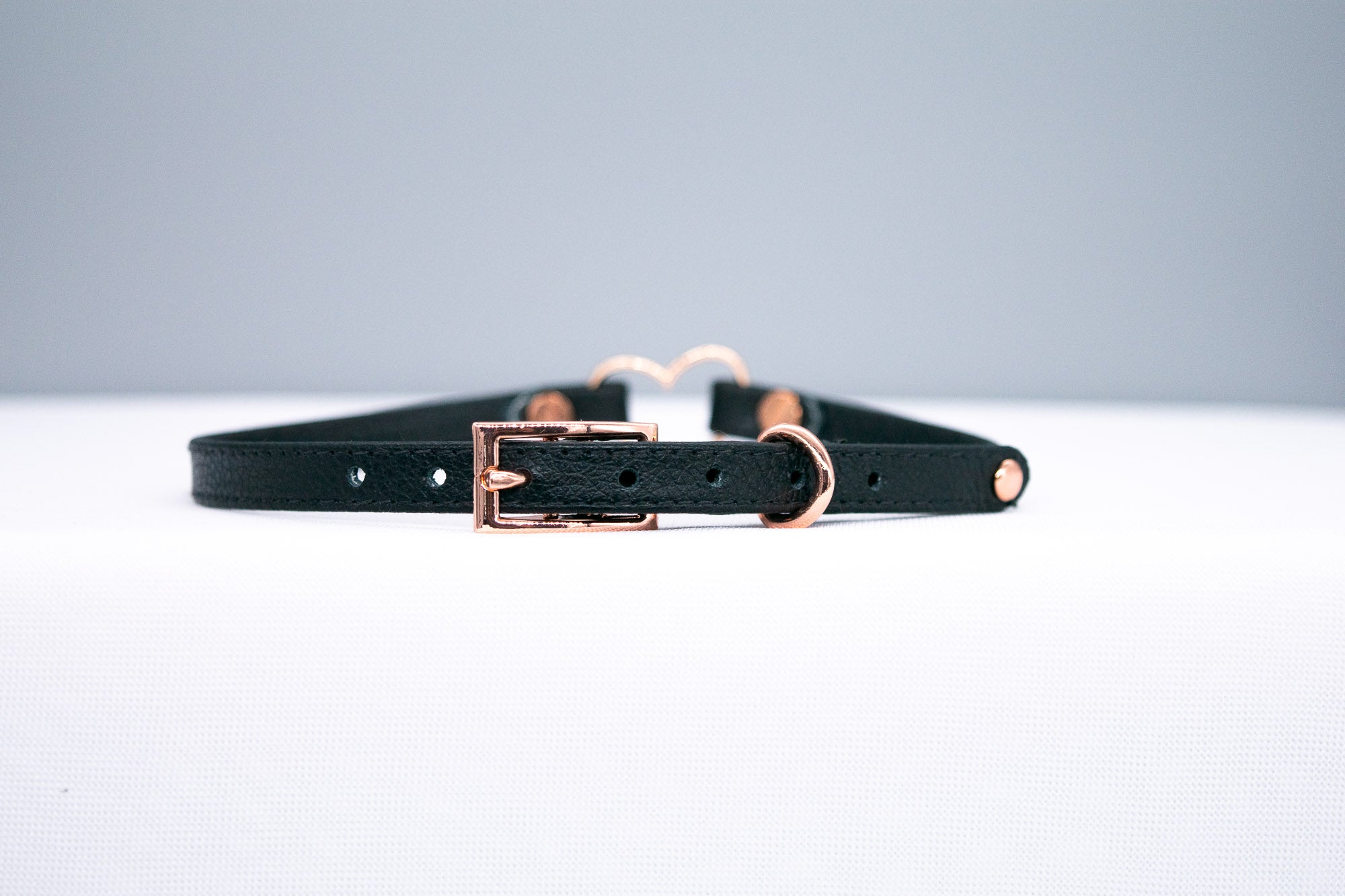 3/8" Black Leather Heart Collar in Rose Gold