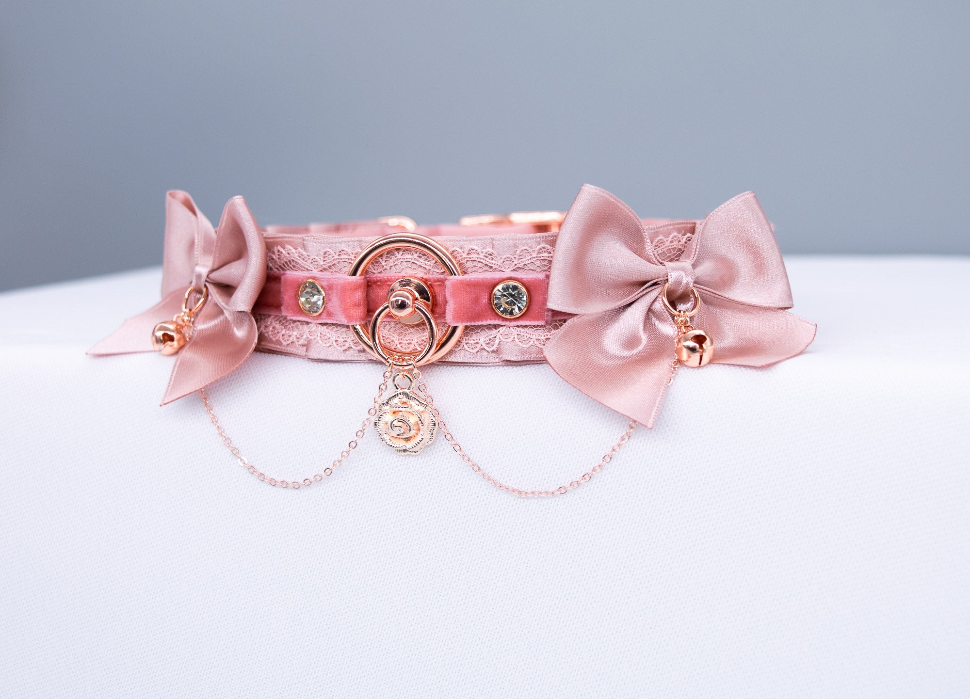 Chained Blush Velvet and Dusty Rose Bows - BDSM Collar in Rose Gold