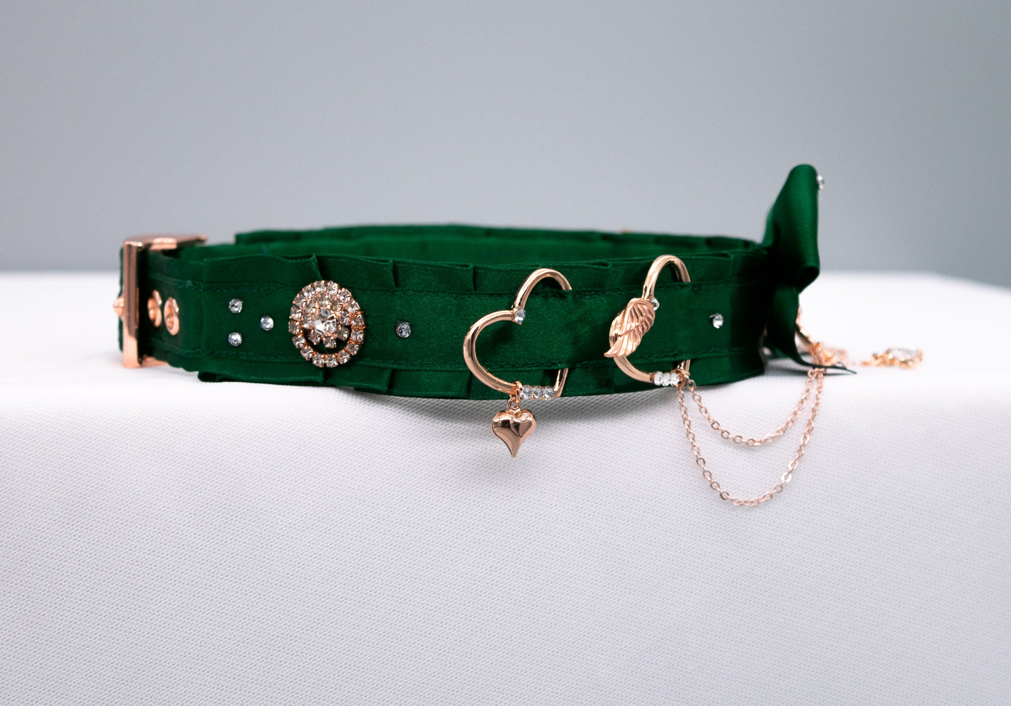 Hunter Green Heart Deluxe Pet Play Collar