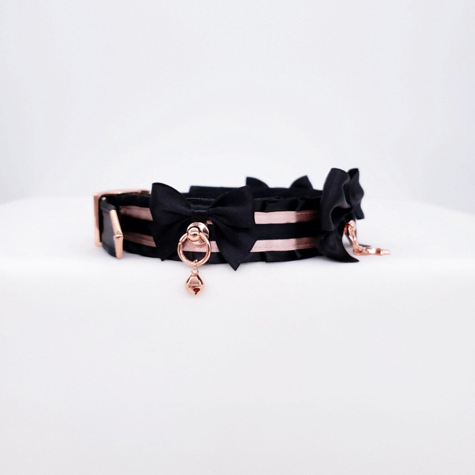 Rose Gold and Black Star Luxury Collar