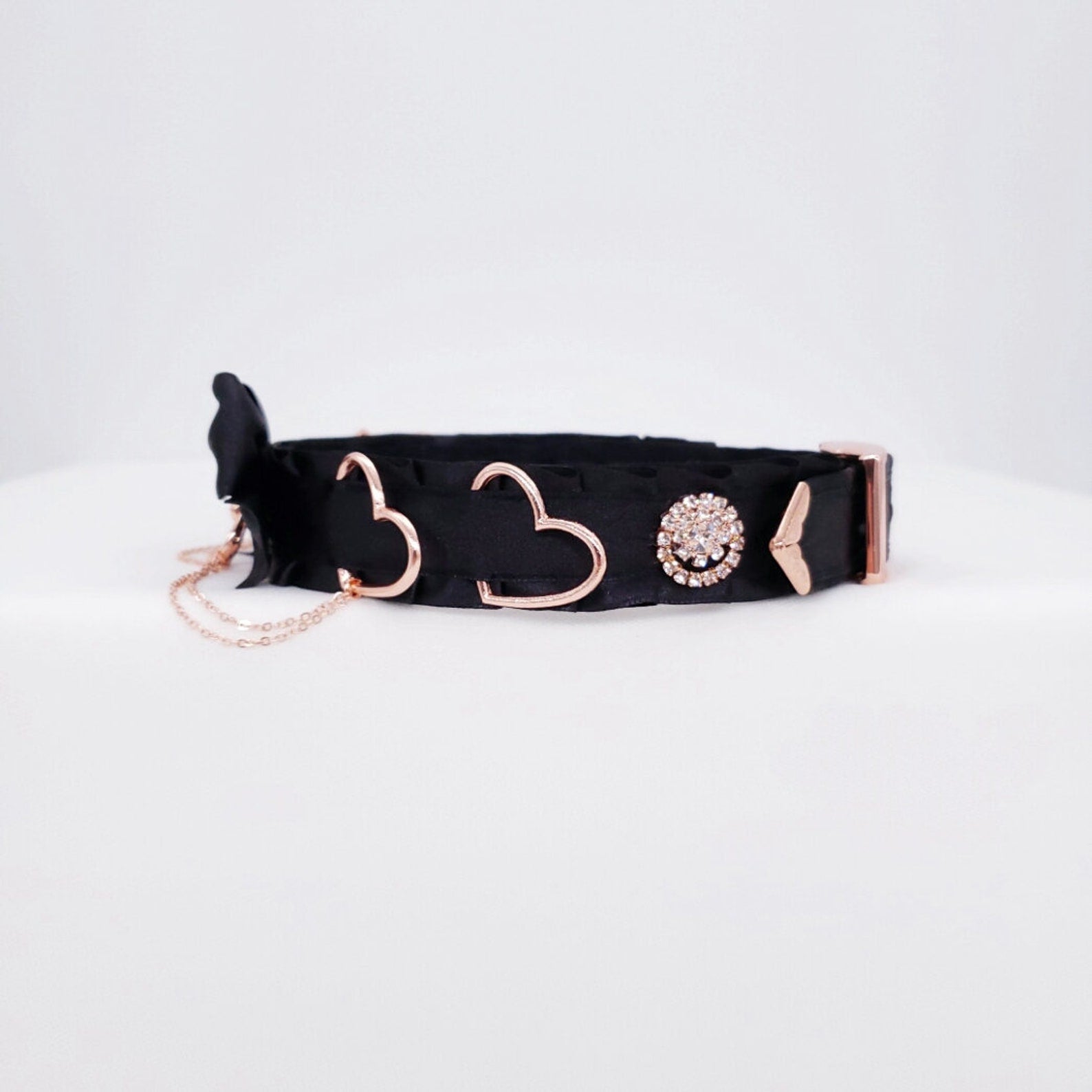 Black and Rose Gold Heart Collar
