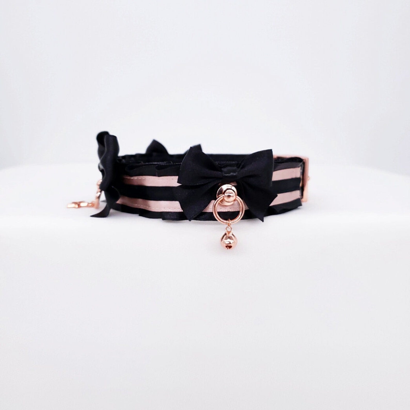 Rose Gold and Black Star Luxury Collar