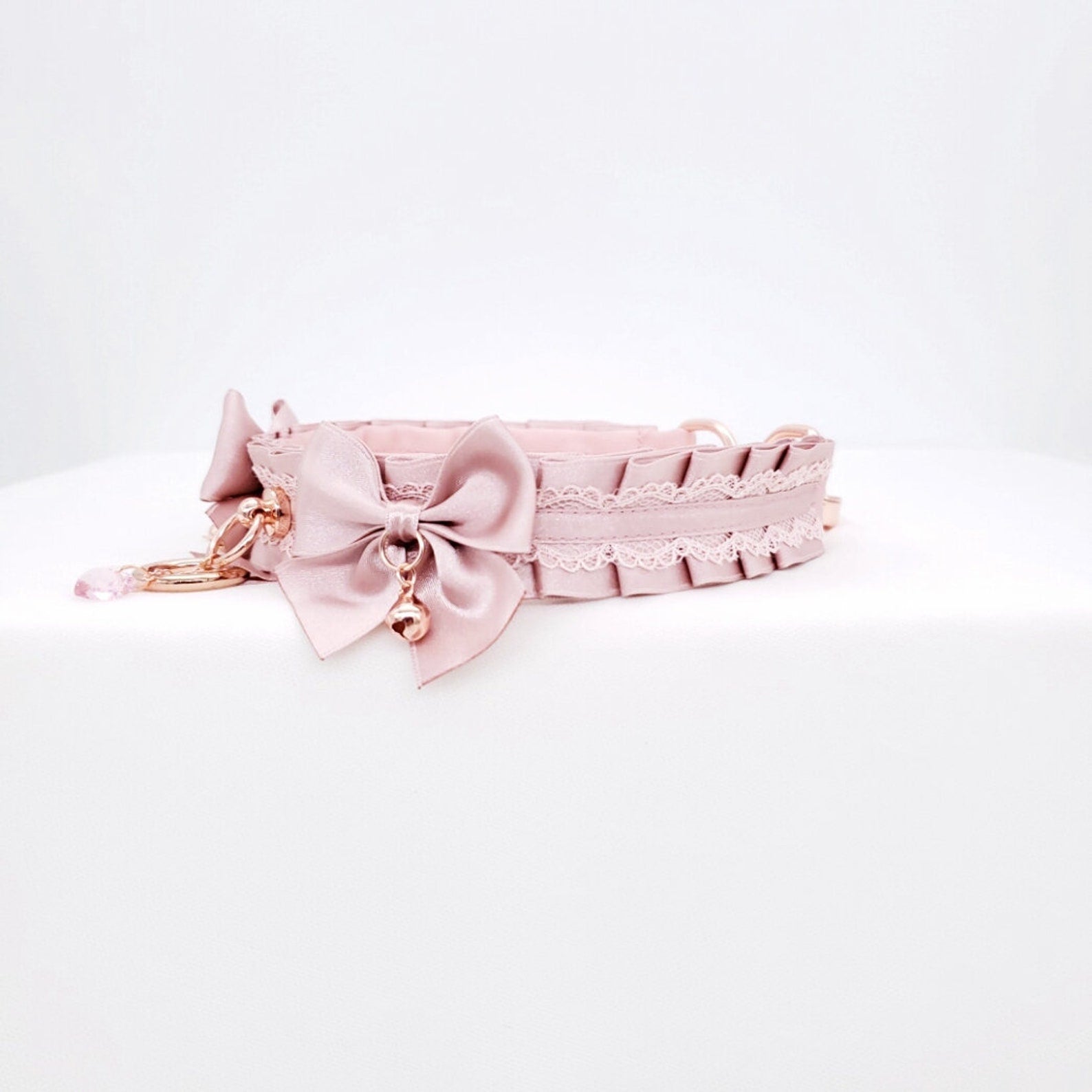 Deluxe Dusty Rose O Ring Rose Gold Collar