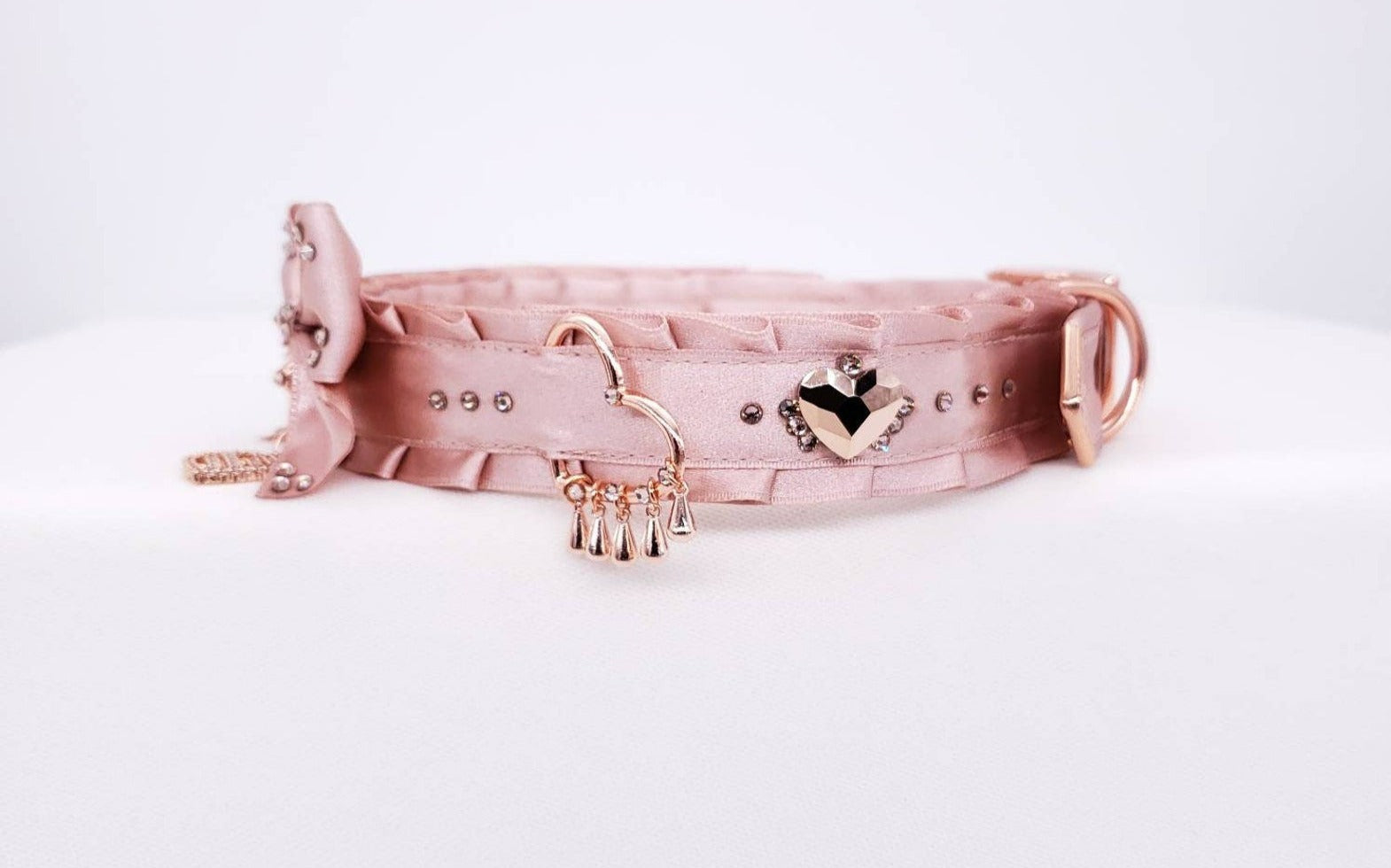 Deluxe Rose Gold Heart Kitten Play Collar